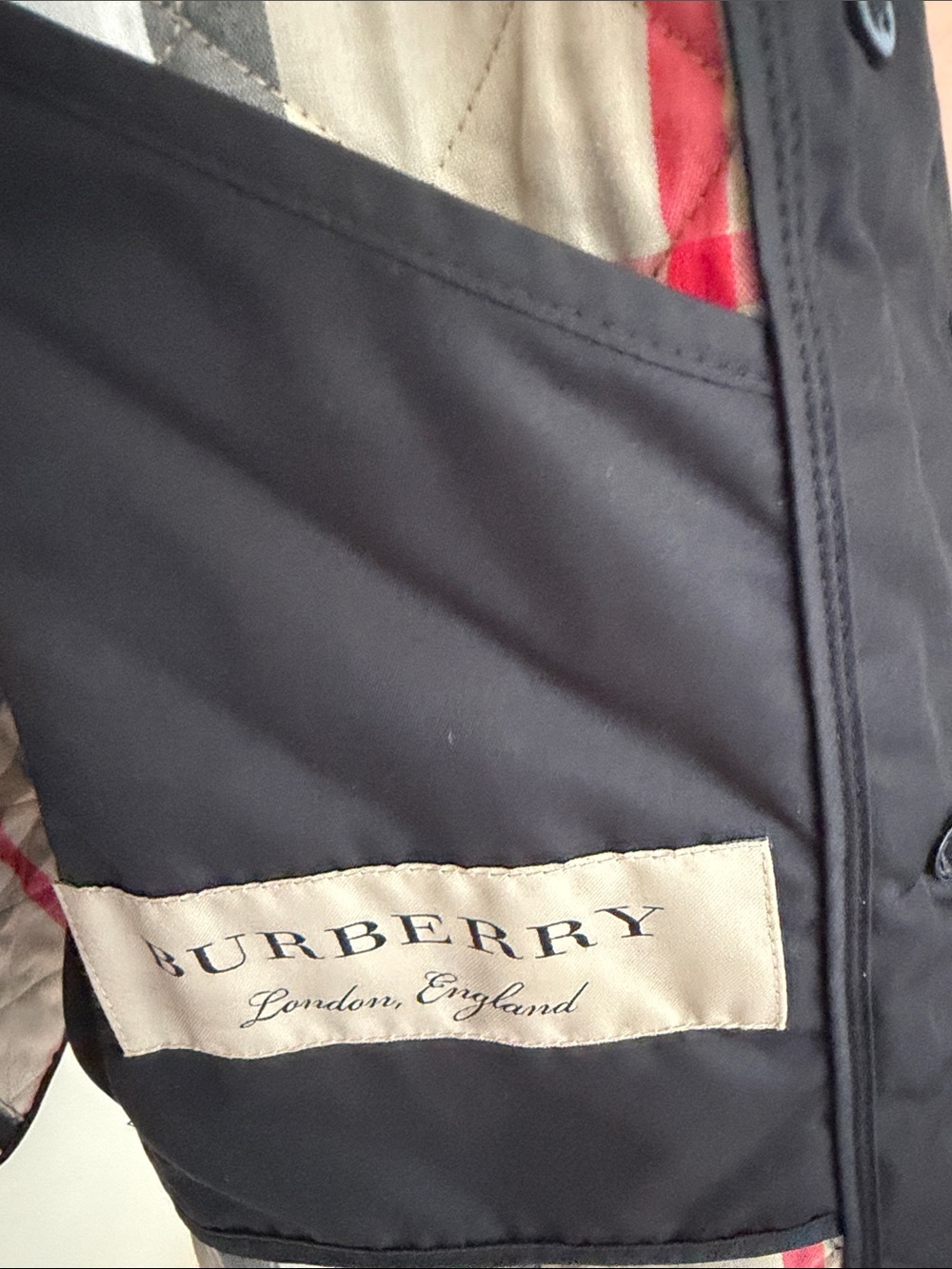 Burberry Black Quilted Trench Coat with Signature Check Lining - Picture 4 of 6